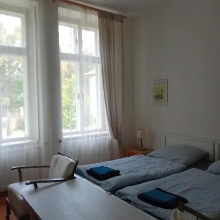 U Borovice Рихнов-над-Кнежноу